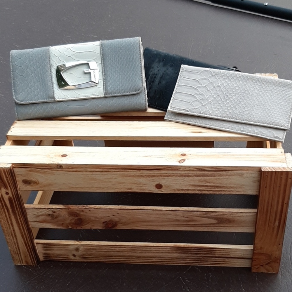 Guess wallet
